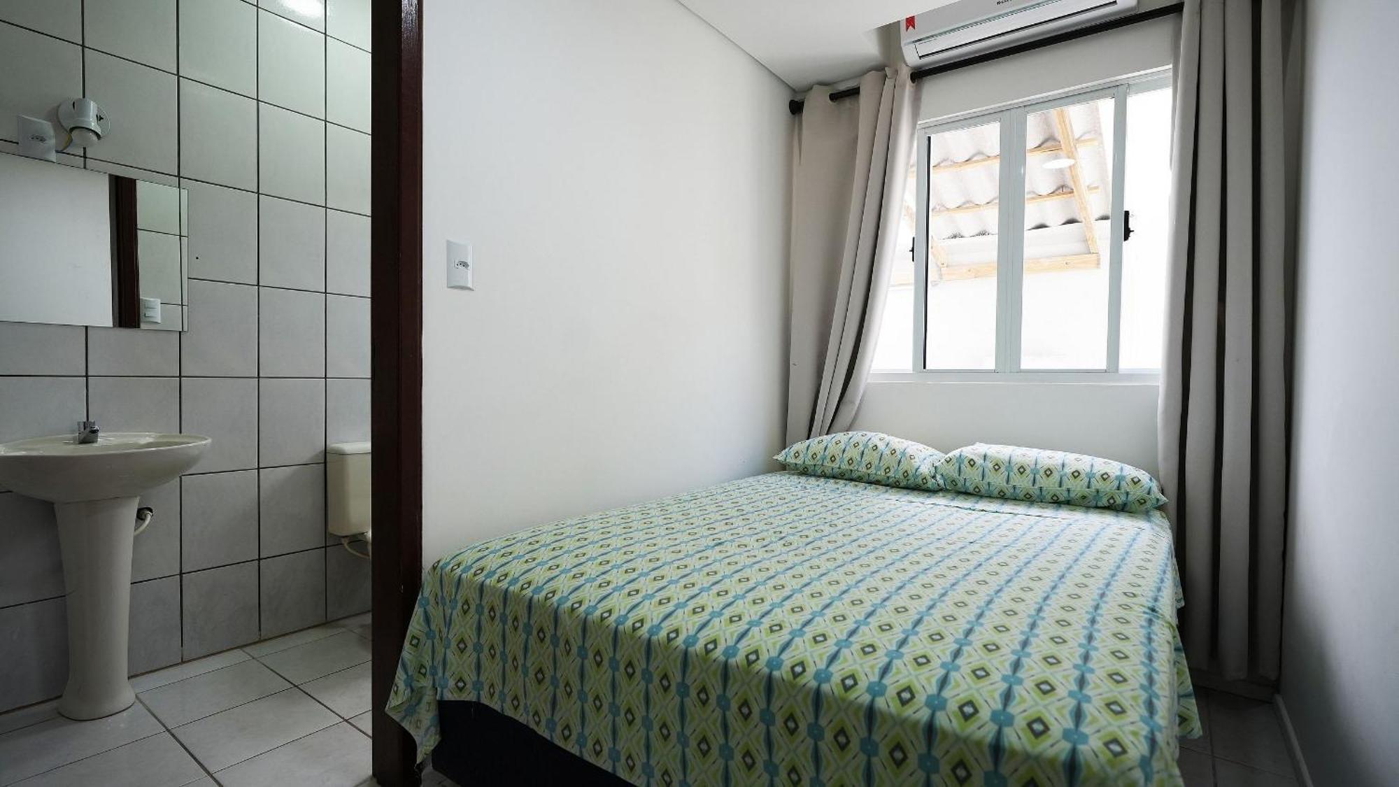 Residencial Adolfo - Mestre Naro Bombinhas Extérieur photo