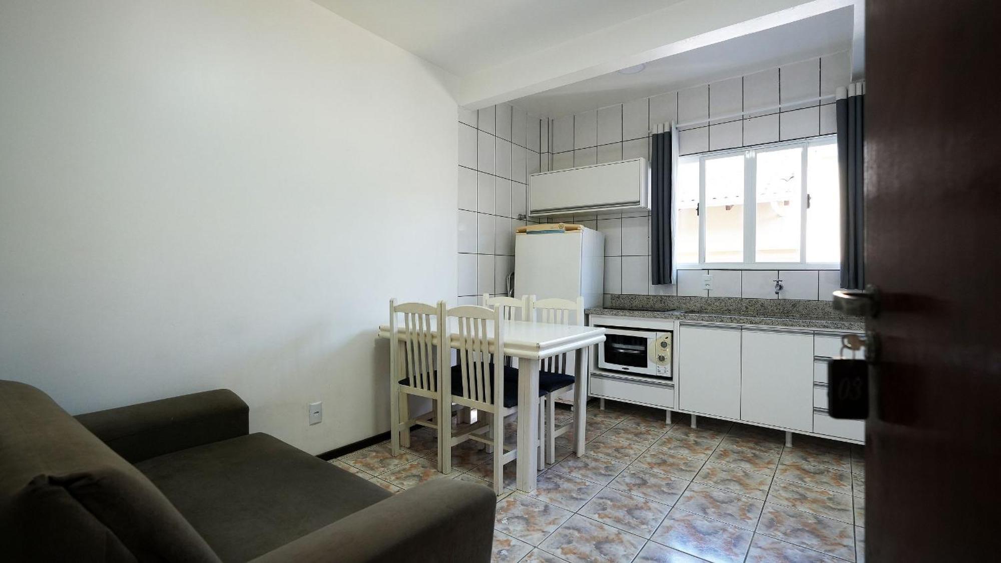 Residencial Adolfo - Mestre Naro Bombinhas Extérieur photo