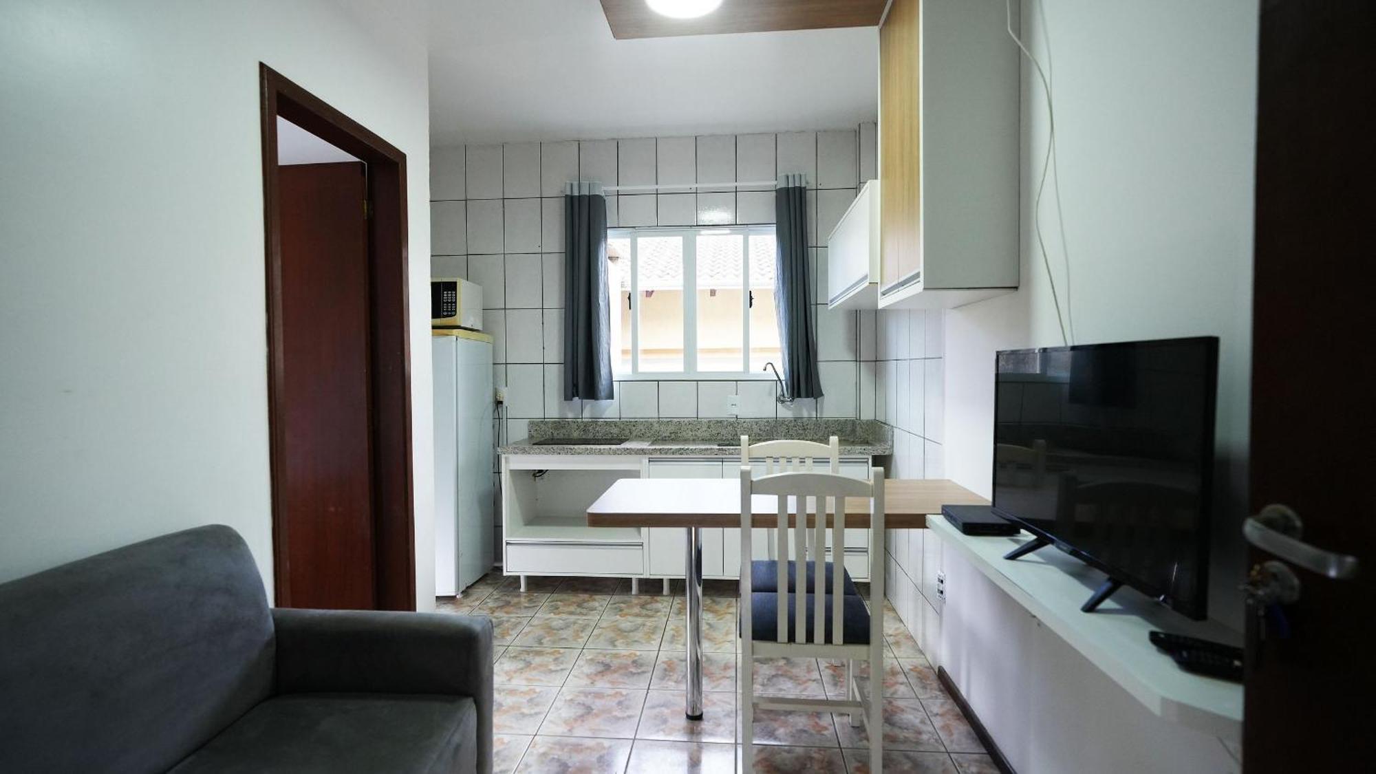 Residencial Adolfo - Mestre Naro Bombinhas Extérieur photo